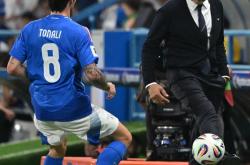 开云体育入口-波黑队大胜摩尔多瓦，晋级欧洲国家杯半决赛