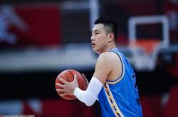 开云下载-巴士克茨闪耀，帮助球队赢得关键胜利的简单介绍