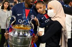 开云体育中国-巴黎圣日耳曼官宣签约世界级球员，球迷齐声欢呼的简单介绍