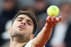 开云体育-法国网球队绝杀西班牙网球队，阿尔卡拉斯制霸全场的简单介绍