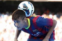 开云体育入口-基耶萨的火焰与米兰的飓风，当个人英雄主义遭遇整体风暴