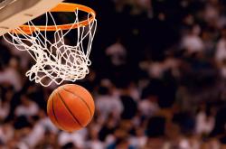 开云APP-绿茵场上的双重奏，乌克兰狂胜皇马启示录，卡塞米罗意甲焦点战接管比赛的战术密码