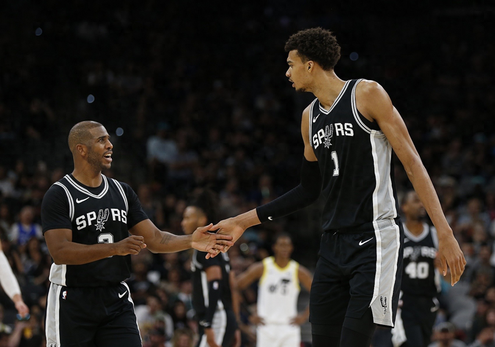 马刺翻盘美国男篮，阿德巴约关键制胜