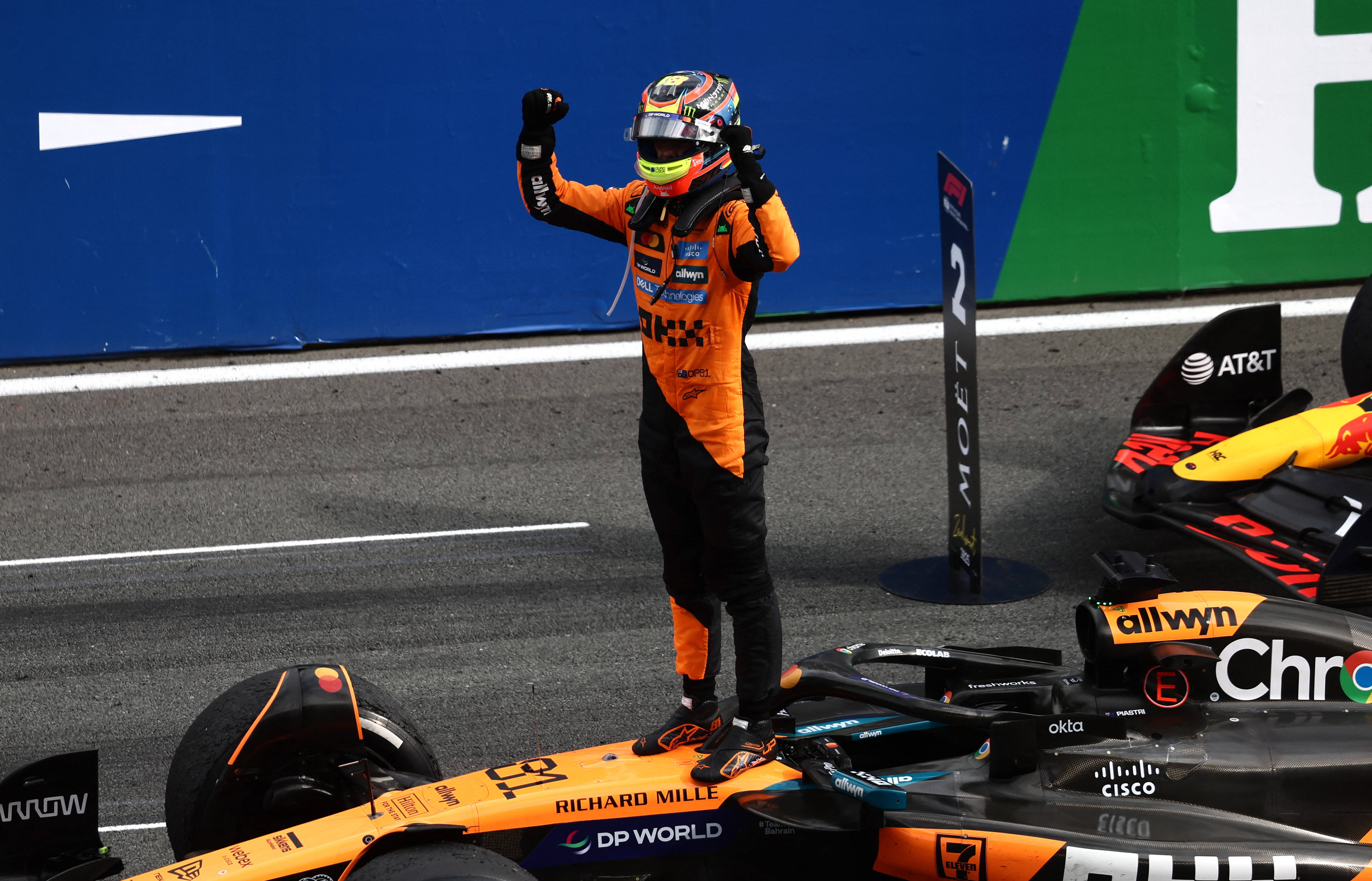 红牛二队力克红牛车队，诺里斯关键制胜的简单介绍