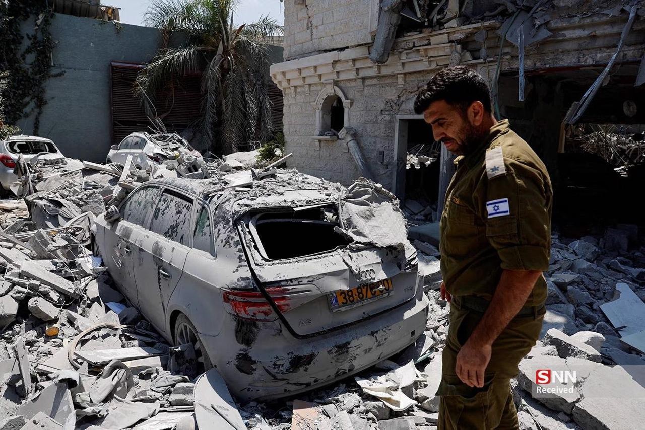 包含比利亚雷亚尔客场遭遇惨败，防线疏失的词条
