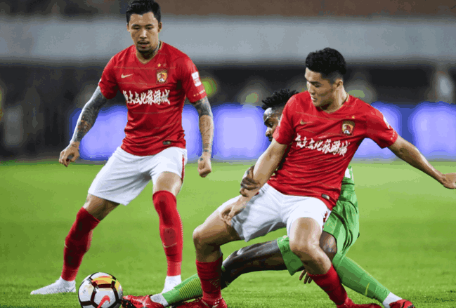 恒大主场击败泰达,保持不败纪录 恒大主场击败泰达,保持不败纪录