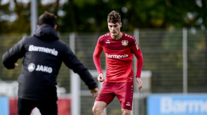 勒沃库森遭遇连平，争冠困难重重的简单介绍