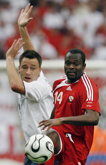 特立尼达队在比赛中击败对手，取得胜利