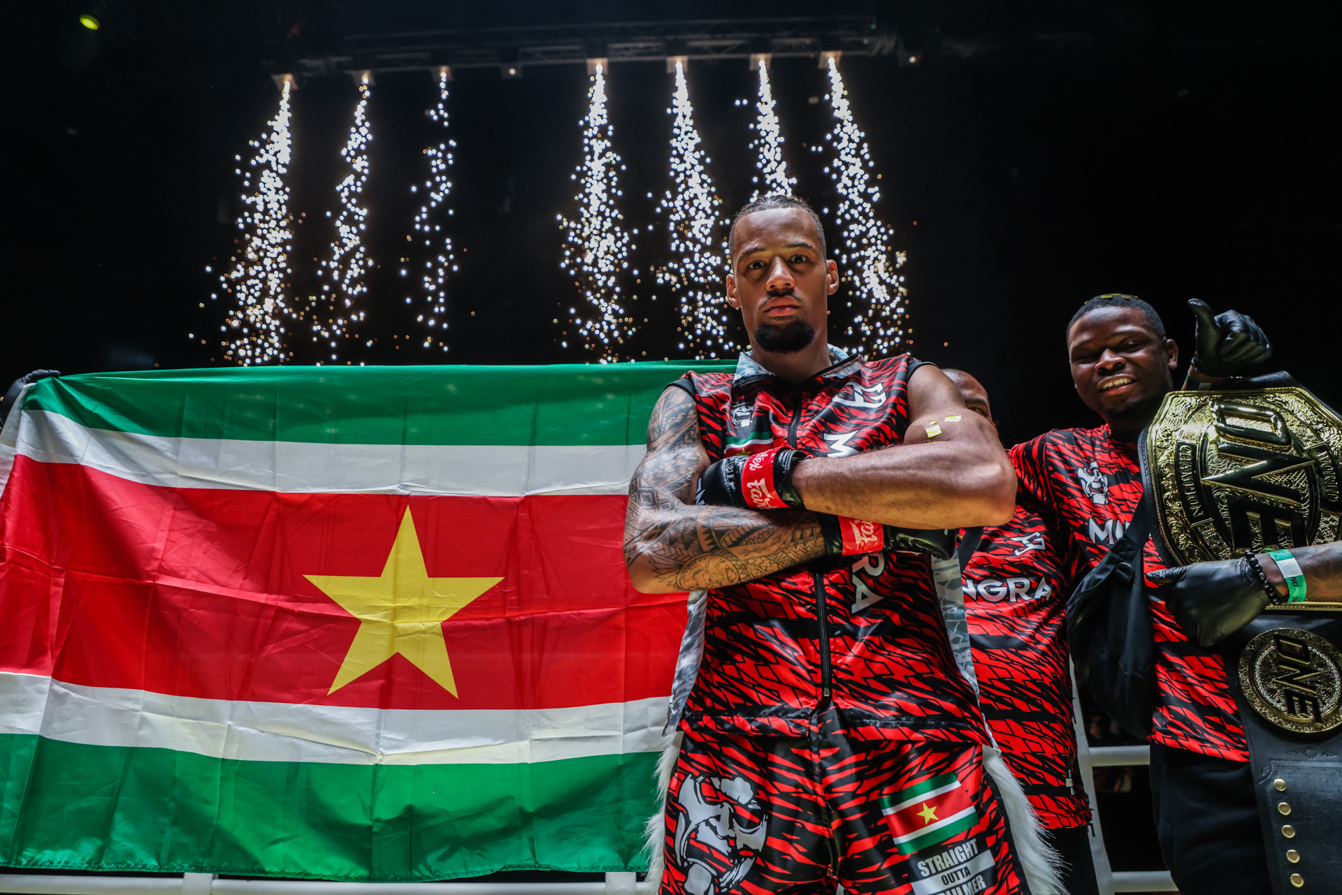 特立尼达队在比赛中击败对手，取得胜利