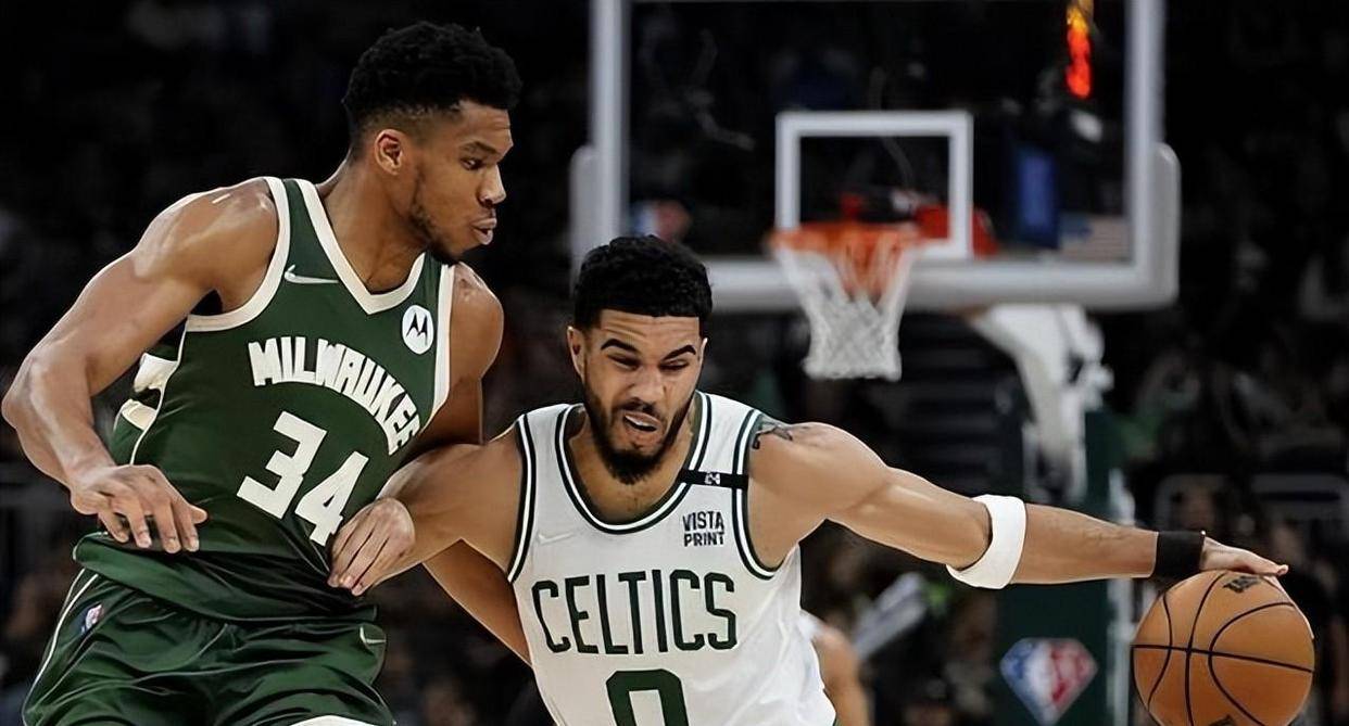 雄鹿队主场大胜领跑西部排名！的简单介绍