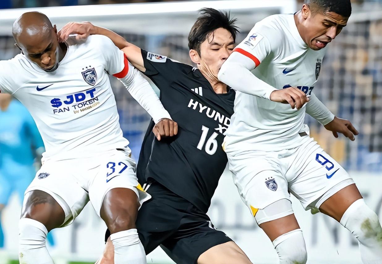 包含东京FC将迎战泰国球队，备战赛事拉锯战的词条