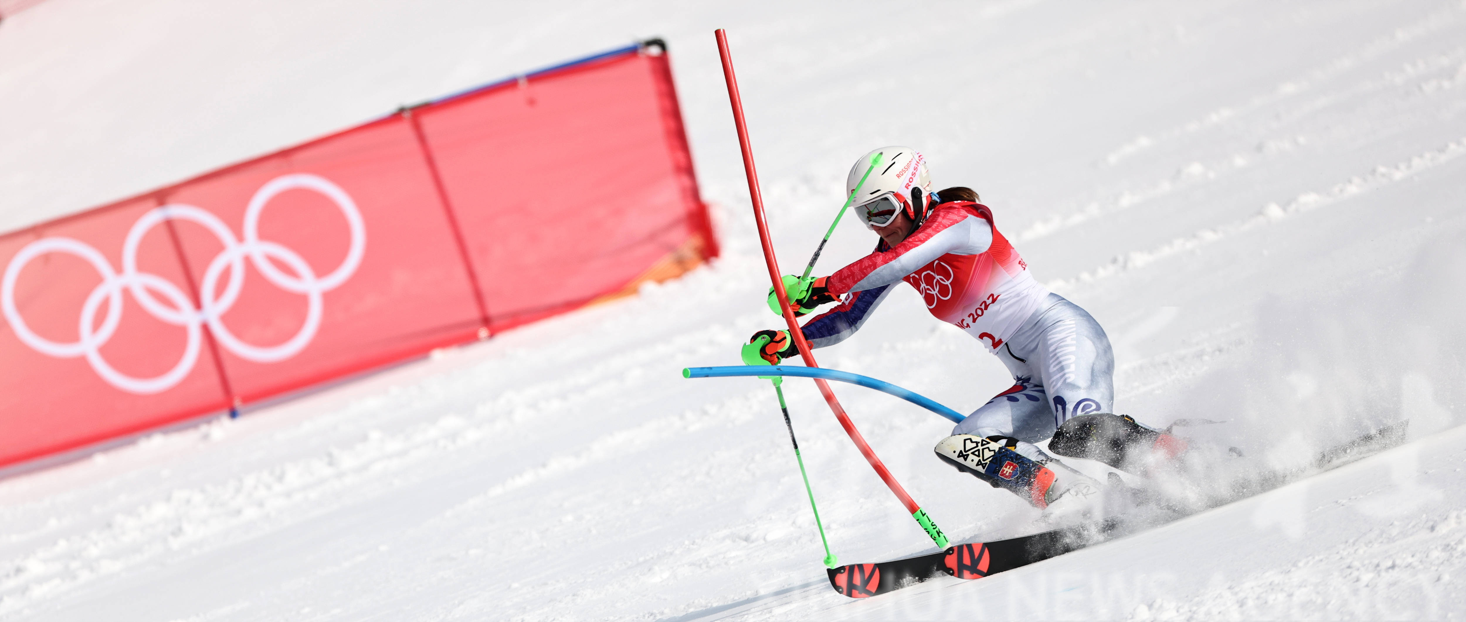 斯洛伐克滑雪选手冲劲十足，领跑全场