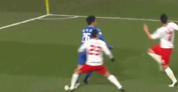 足球舞台动态不断，最新事件引爆舆论