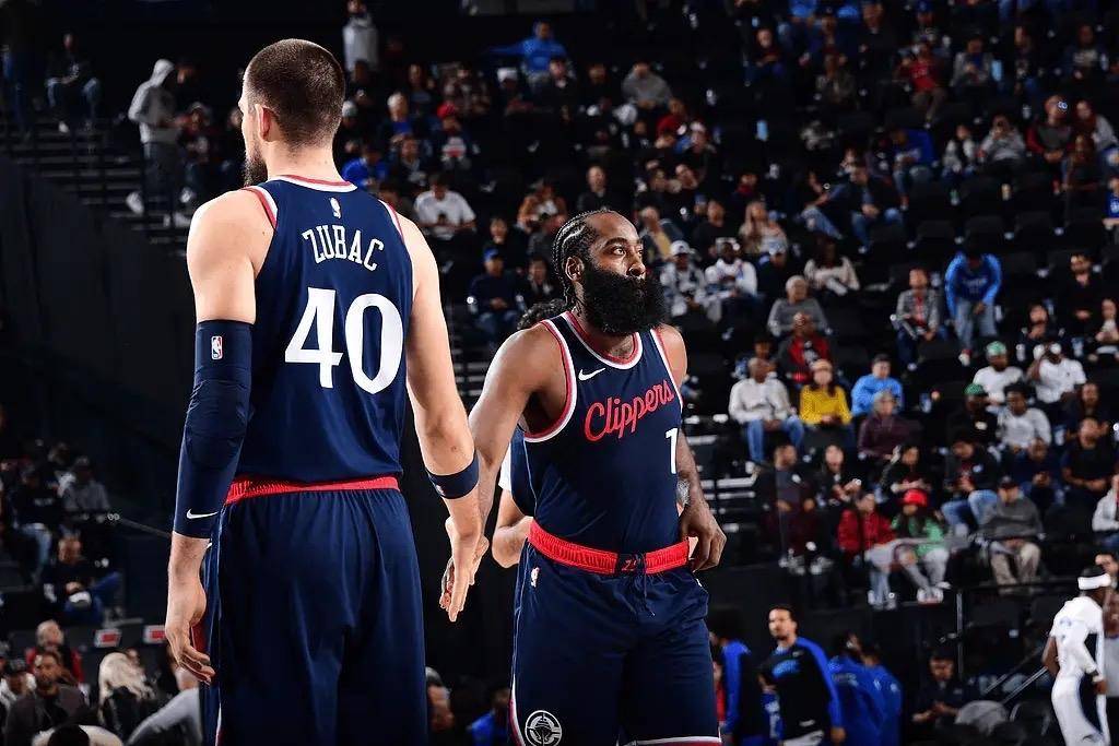 关于掘金力克雄鹿，杜兰特扛起全队的信息