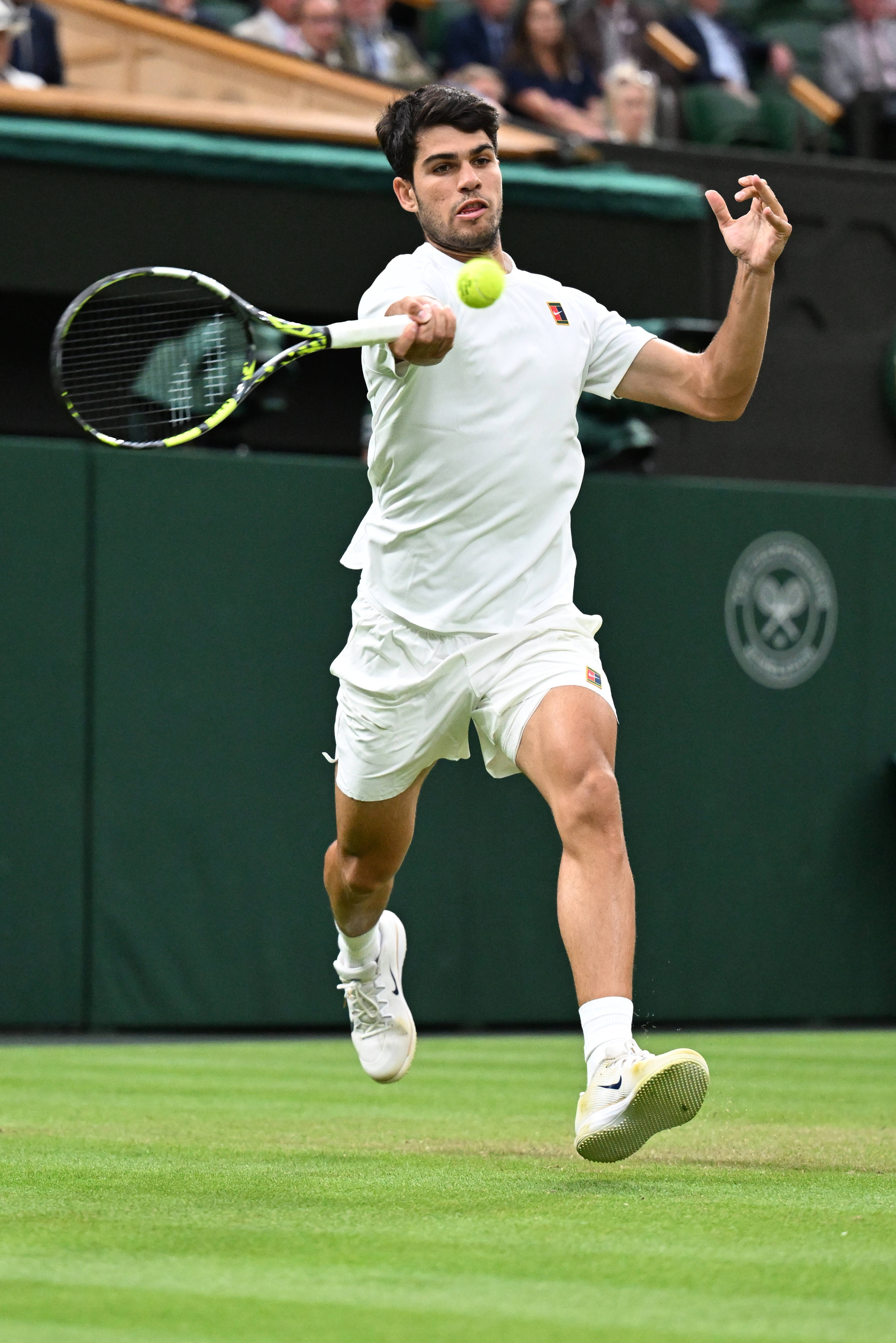 意大利网球队绝杀日本网球队，阿尔卡拉斯高光表现