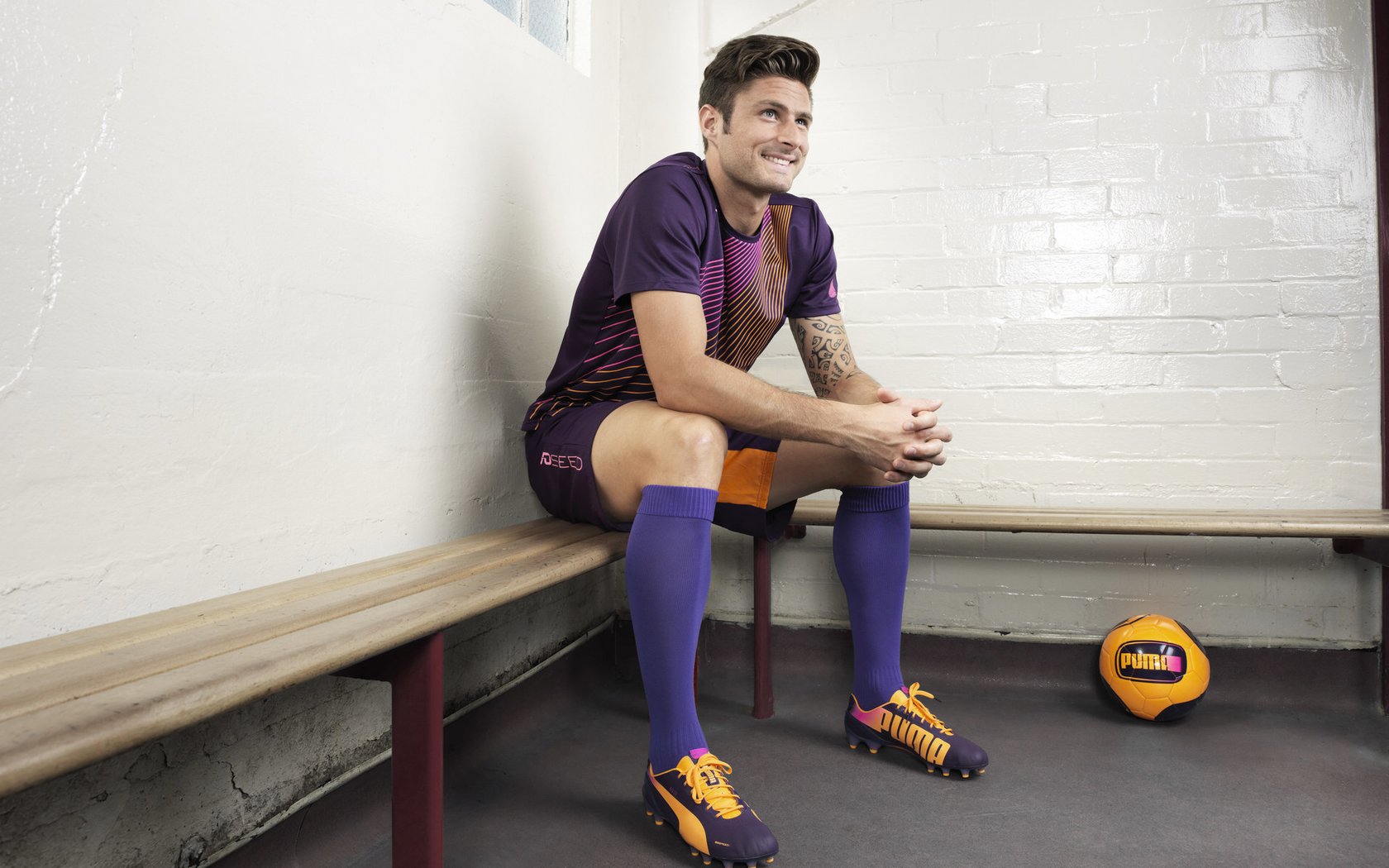 维尼修斯临危救主，伊拉克足球上演沙漠奇迹逆转澳大利亚