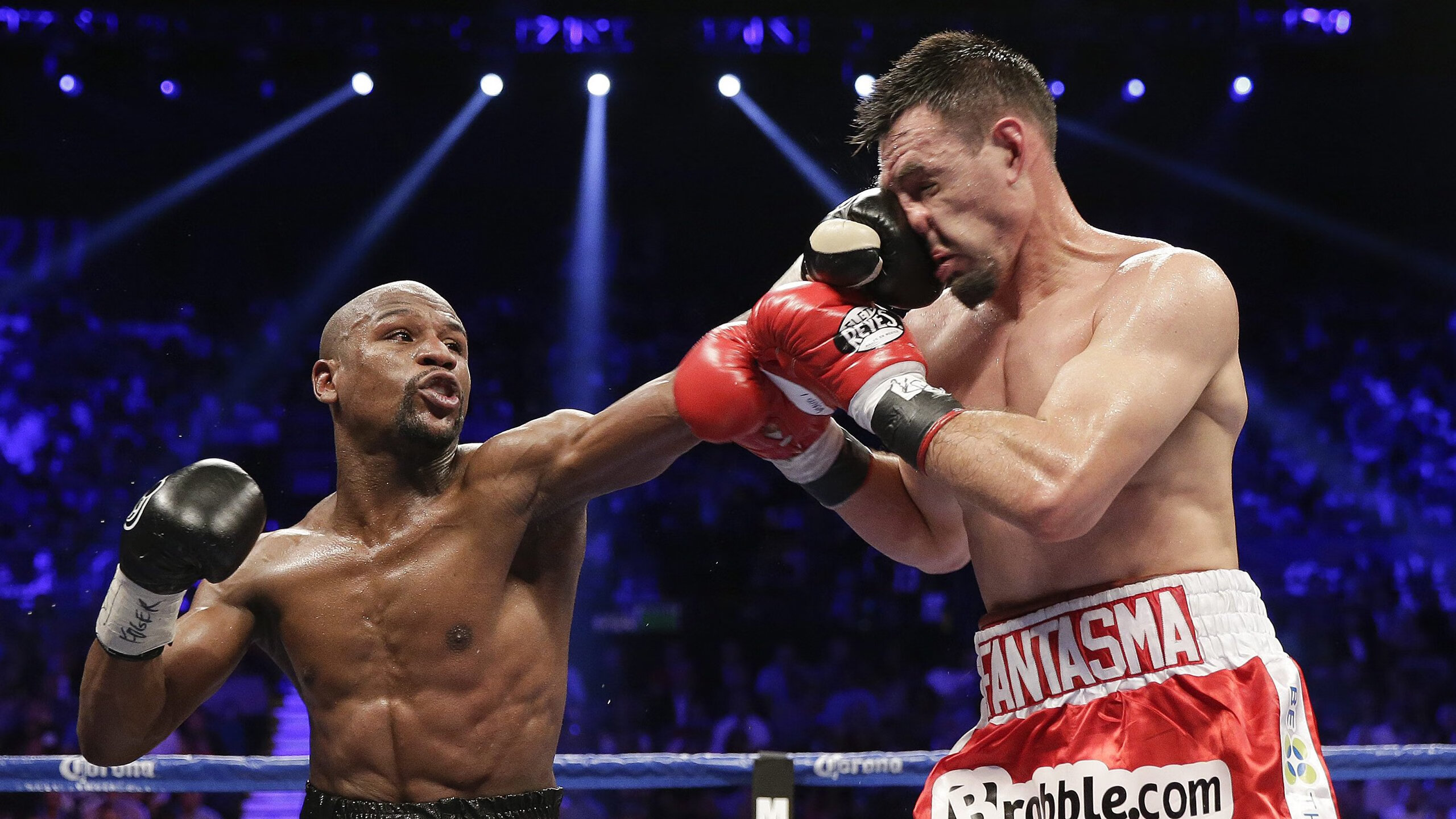 从费城到广厦,跨越东西的竞技证明